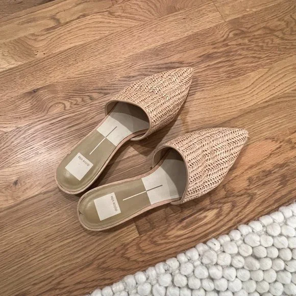 Good Condition, Dolce Vita Ezra Mule, Size 8.5 - Picture 3 of 7